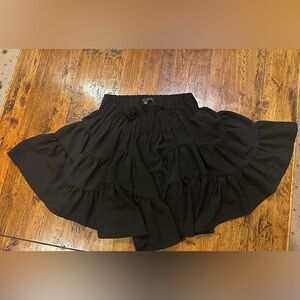 Chic Black Ruffled Skort
